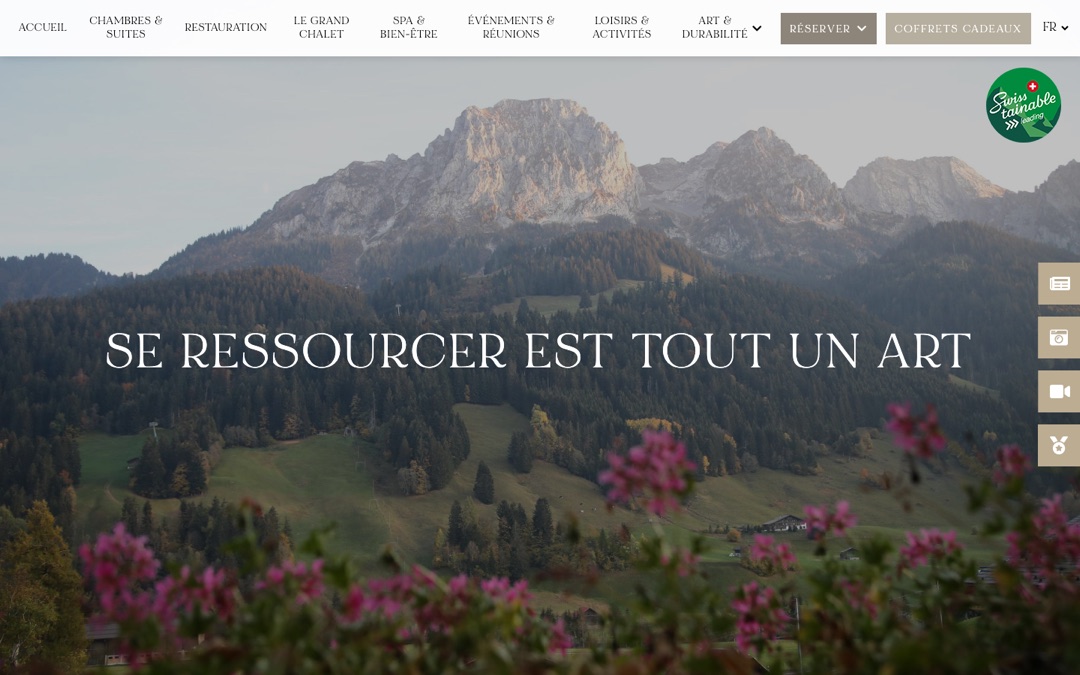 Accueil du site de l’hôtel de Rougemont : photo de montagne avec prairie fleurie et slogan « Se ressourcer est tout un art »