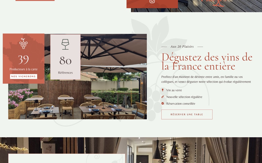 Le même passage après 300 pixels de défilement : les deux cartes sont alignées sur le haut de la photo