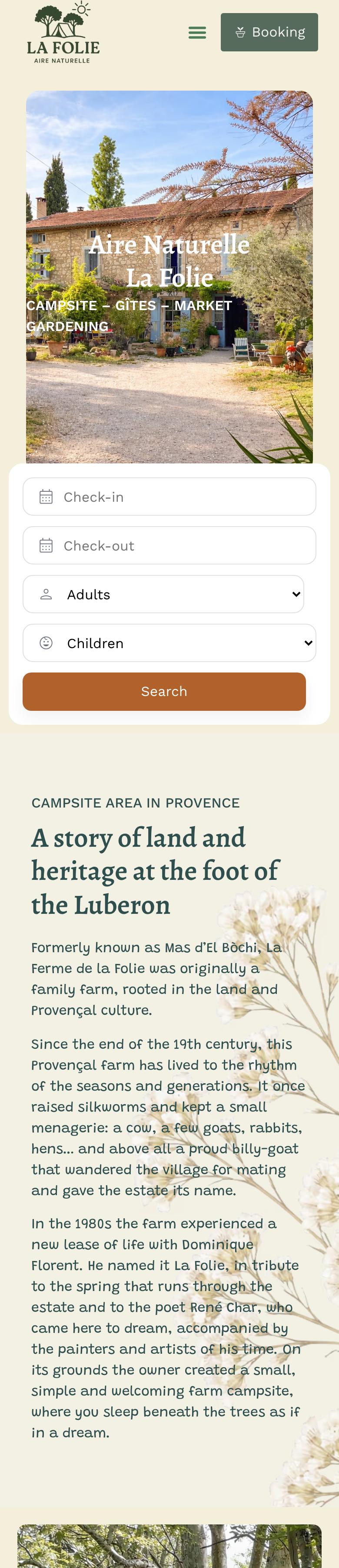 Full home page of the Aire Naturelle La Folie website on a phone, with the booking fields stacked under the farmhouse photo and the story of the farm below