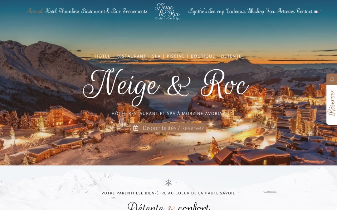 Accueil du site du Neige & Roc : photo de la station enneigée à la tombée de la nuit, logo manuscrit et bouton « Disponibilités » au centre