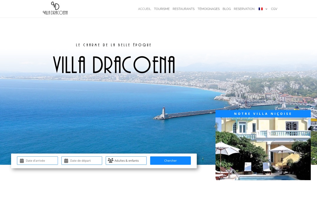 Accueil du site de la Villa Dracoena : vue sur la baie de Nice, titre « Villa Dracoena » et barre de recherche par dates et voyageurs