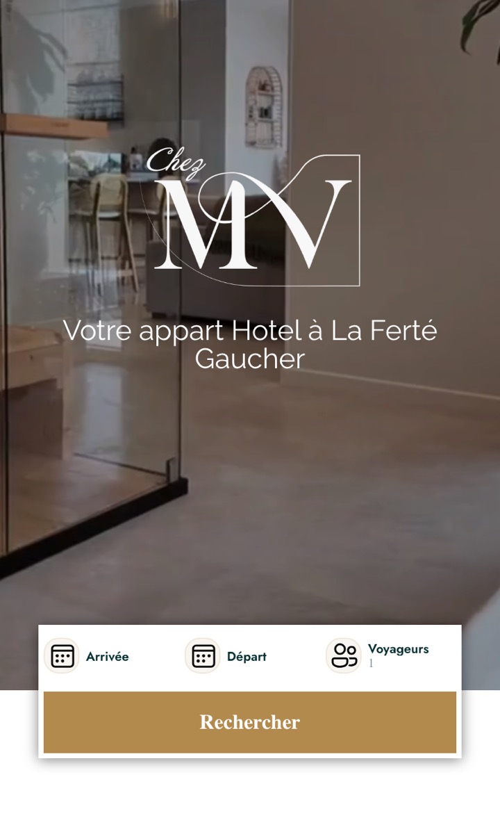 Accueil du site Chez MV sur téléphone : photo d’ouverture, puis cases d’arrivée, de départ et de voyageurs et bouton « Rechercher »