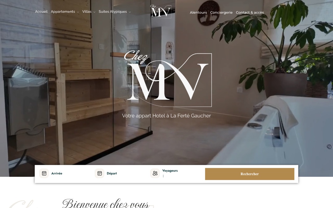 Accueil du site Chez MV : la barre Arrivée, Départ, Voyageurs et le bouton Rechercher sont posés au pied de la photo d’accueil