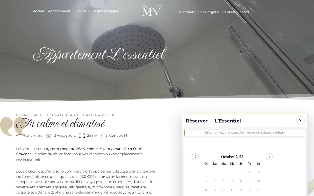 Page de l’appartement L’essentiel sur le site Chez MV : titre, 1 chambre, 3 voyageurs, 25 m², canapé lit, description et panneau de réservation avec calendrier à droite
